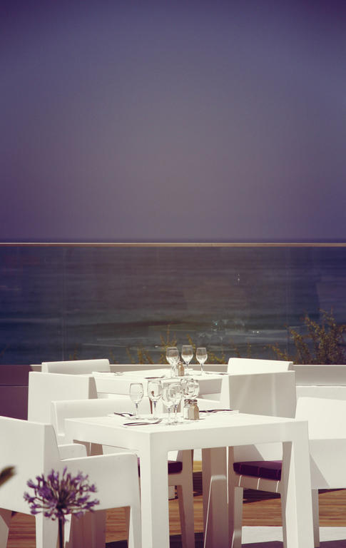 Le Grand De La Hotel